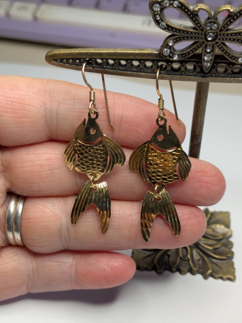 Vintage Wild Bryde Gold Tone Articulated Fish Dangle Earrings